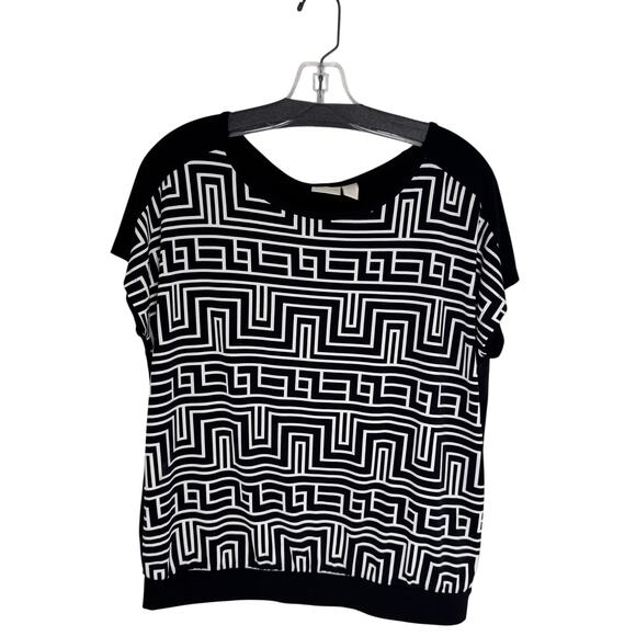 Chico's Short Sleeve Black White Printed Front Banded Hem Top Womens US Medium - Picture 1 of 8